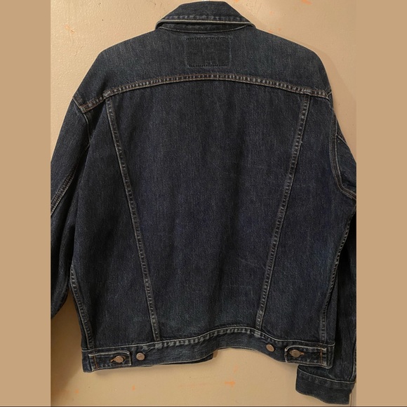 COPY - Guess Vintage Denim Jacket - Picture 5 of 5